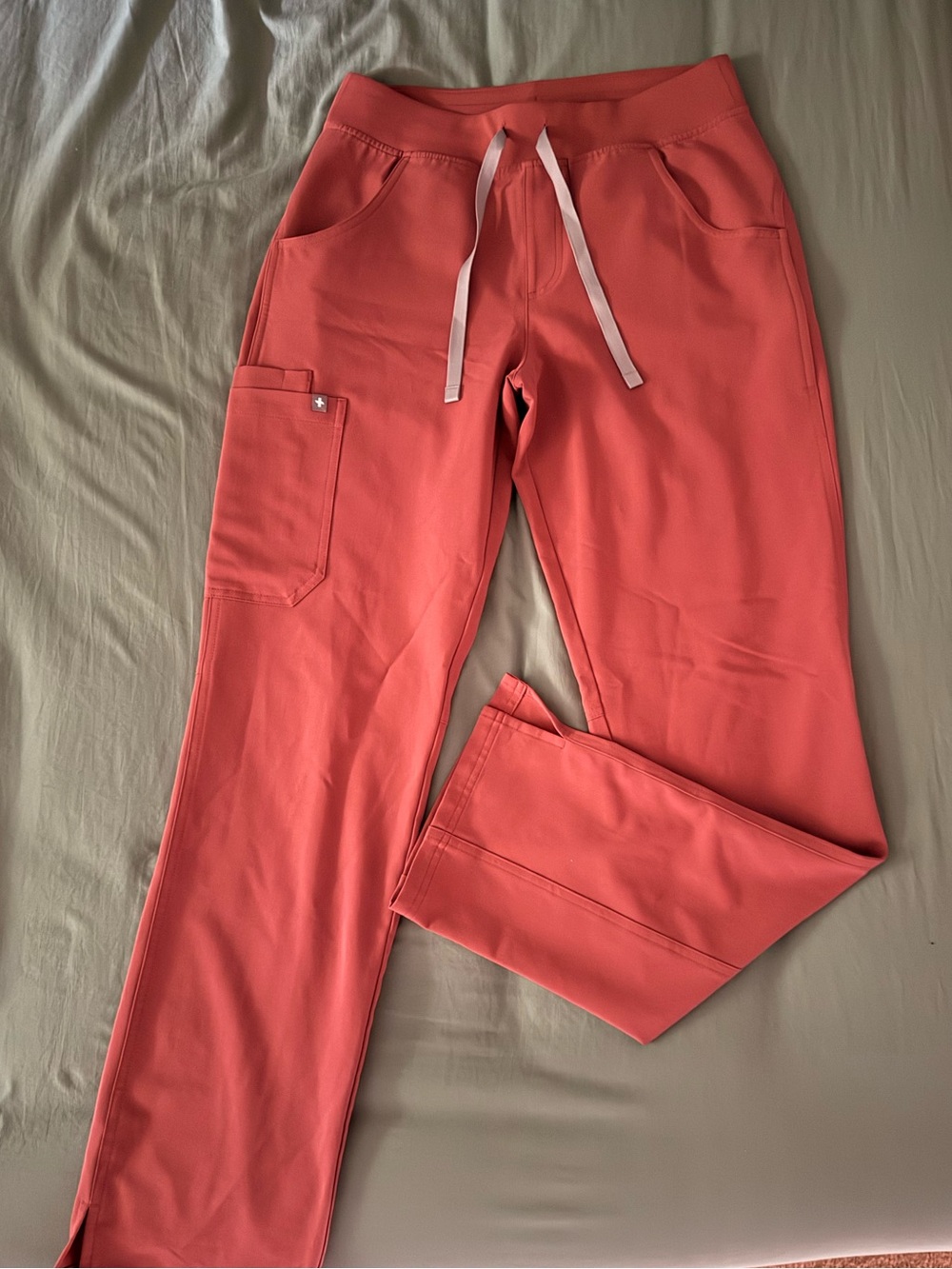 FIGS KADE CARGO - MAUVE - SMALL TALL NWOT